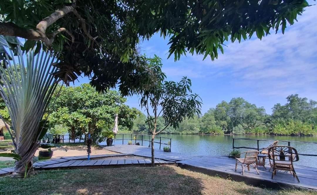 Gecko Village Kampot Exterior foto
